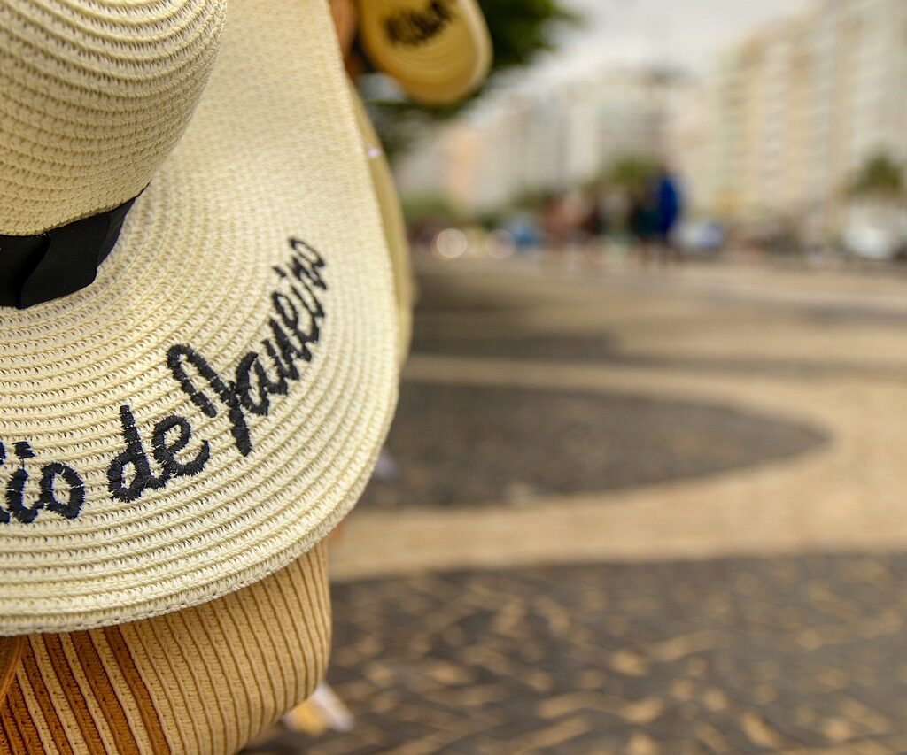 hat, souvenir, tourism-5635565.jpg